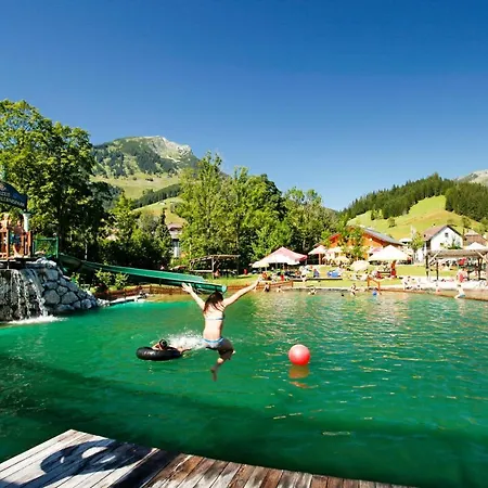 Apartmán Dachsteinwest, Ski-in Ski-out Luxury Apartment, Free Parkplatz *