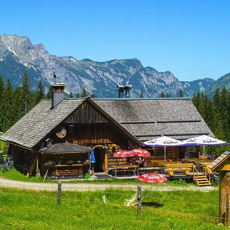 Apartmán Dachsteinwest, Ski-in Ski-out Luxury Apartment, Free Parkplatz *