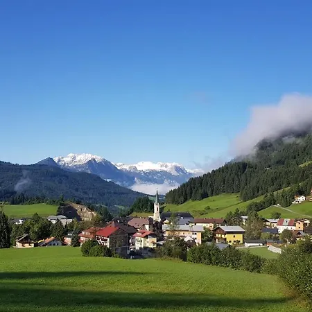 Dachsteinwest, Ski-in Ski-out Luxury Apartment, Free Parkplatz ルスバッハ・アム・パス・クシュット