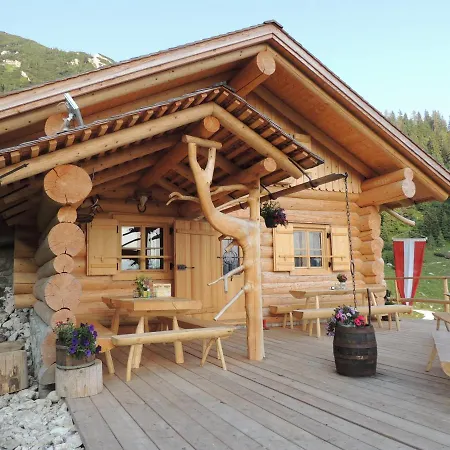 Dachsteinwest, Ski-in Ski-out Luxury Apartment, Free Parkplatz Lejlighed *