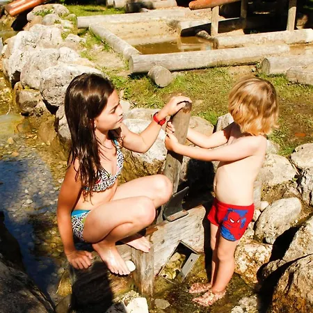 Dachsteinwest, Ski-in Ski-out Luxury Apartment, Free Parkplatz ルスバッハ・アム・パス・クシュット