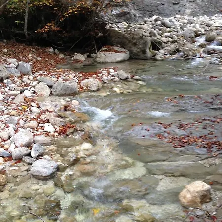 Apartmán Dachsteinwest, Ski-in Ski-out Luxury Apartment, Free Parkplatz Russbach am Pass Gschütt