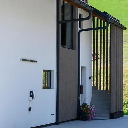 Dachsteinwest, Ski-in Ski-out Luxury Apartment, Free Parkplatz *