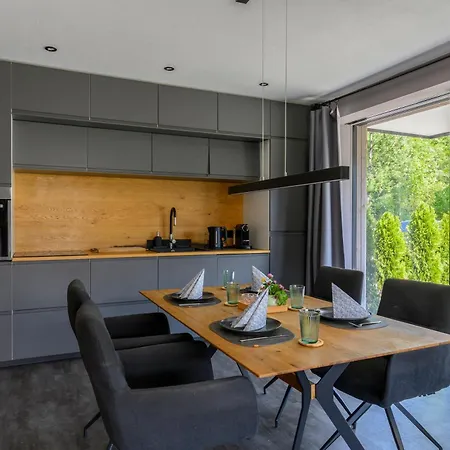 Dachsteinwest, Ski-in Ski-out Luxury Apartment, Free Parkplatz Appartamento